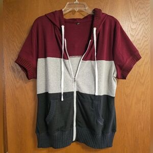 NWOT!  Women's zippered top